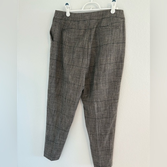 Calvin Klein Ankle Pant - Picture 9 of 11